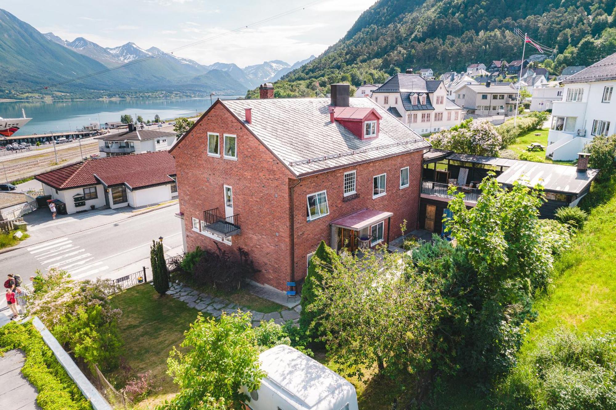 Albergue Tiglkak Åndalsnes Exterior foto